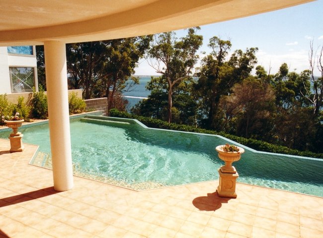 PACIFIC-PISCINE EXTERIOARE CU REVARSARE